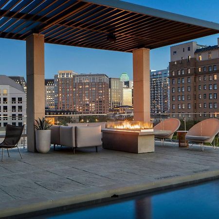 Marriott Dallas Uptown Exterior photo
