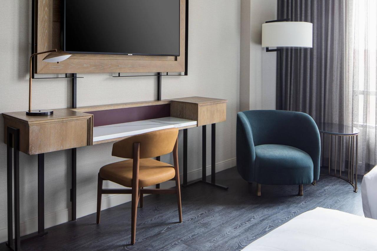 Marriott Dallas Uptown Exterior photo