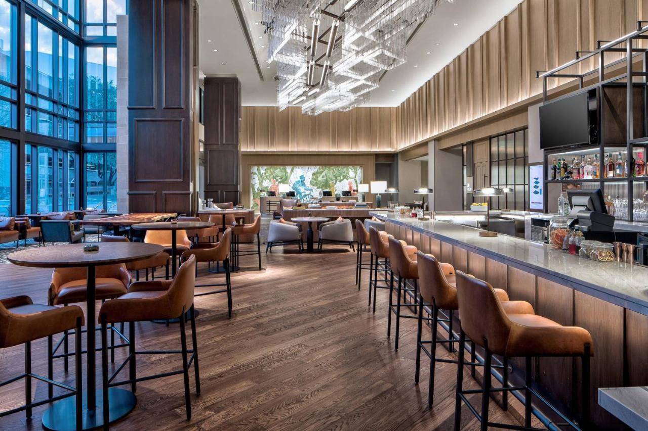 Marriott Dallas Uptown Exterior photo