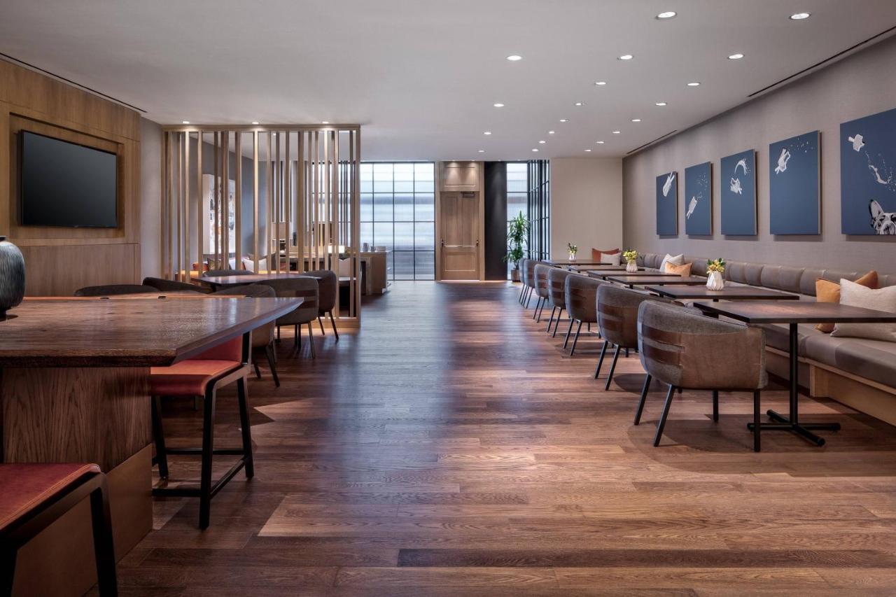 Marriott Dallas Uptown Exterior photo