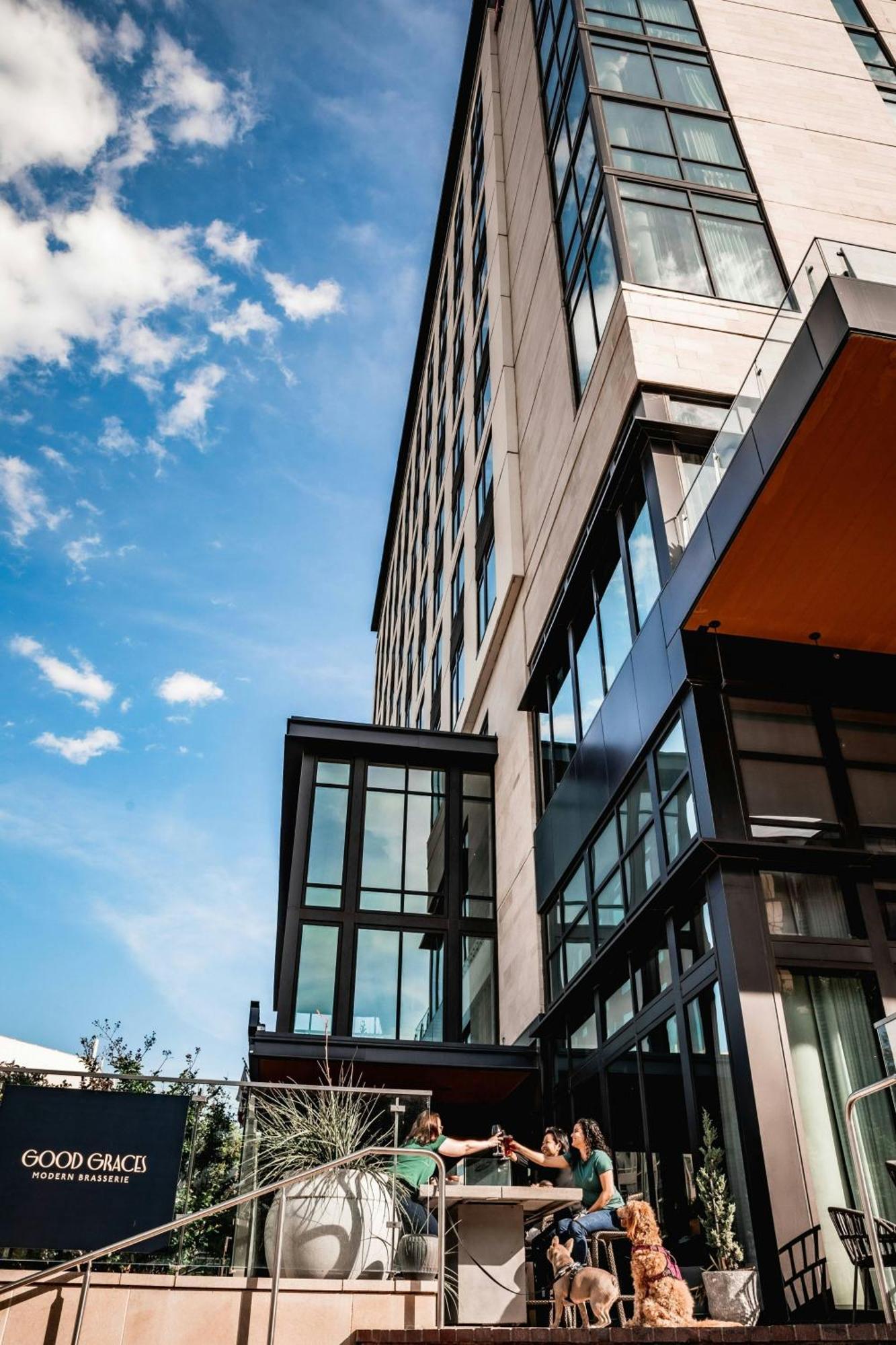 Marriott Dallas Uptown Exterior photo